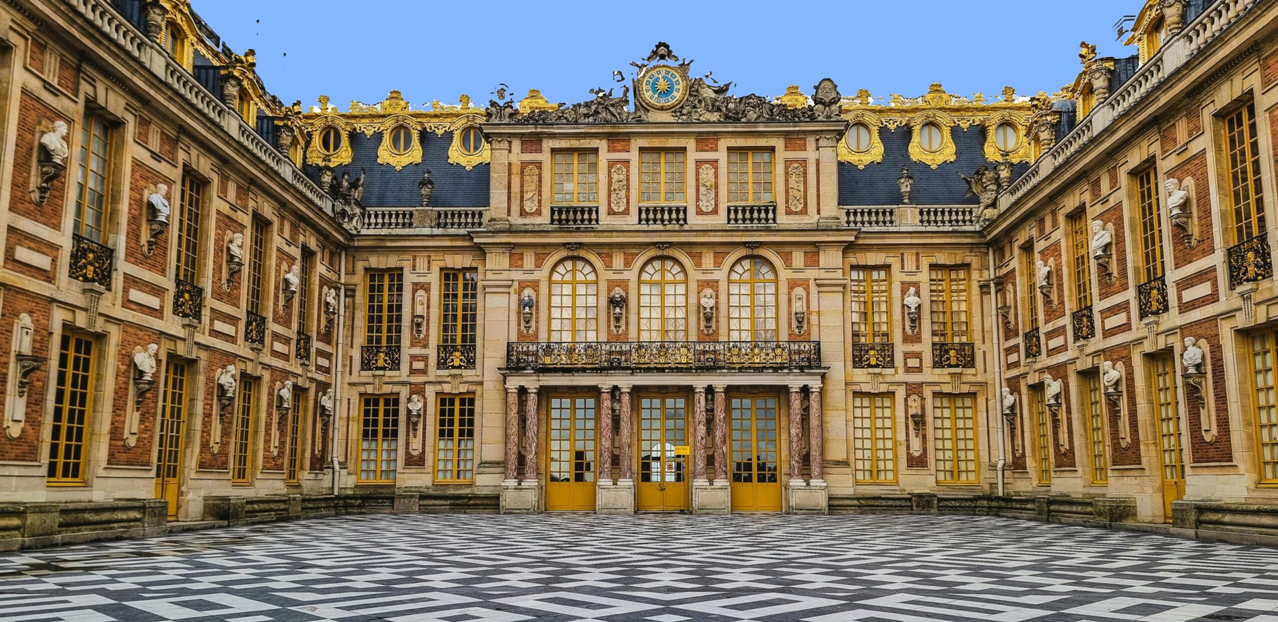 Royal Palaces - Inner Courtyard at Hampton Court Palace